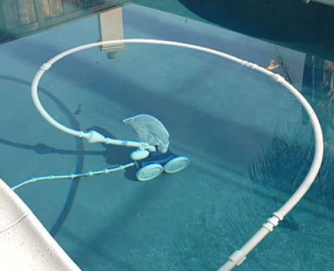 pool cleaning services Elwood